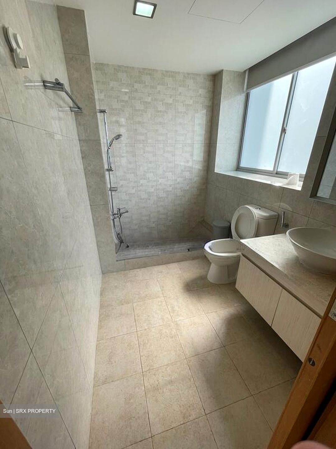 The Lakeshore (D22), Condominium #570456881